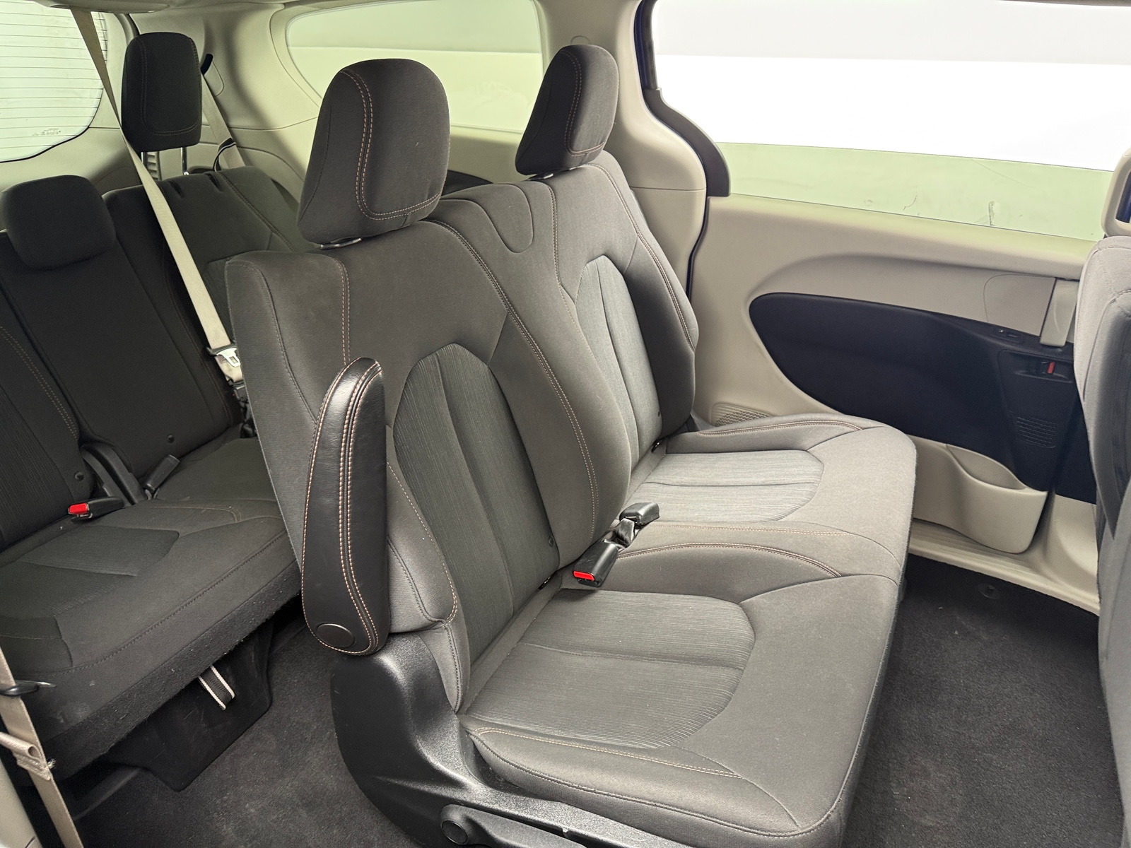 Thumbnail: 2019 Chrysler Pacifica - 6