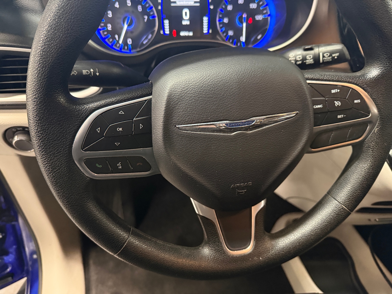 Thumbnail: 2019 Chrysler Pacifica - 5