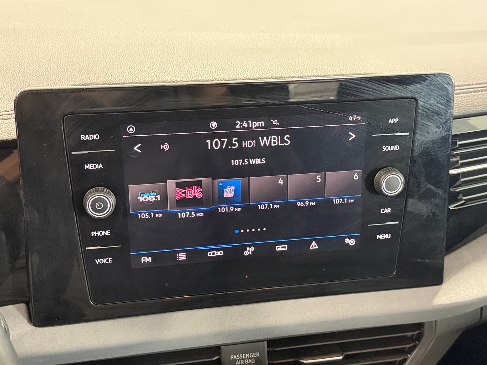 Thumbnail: 2025 Volkswagen Jetta - 3