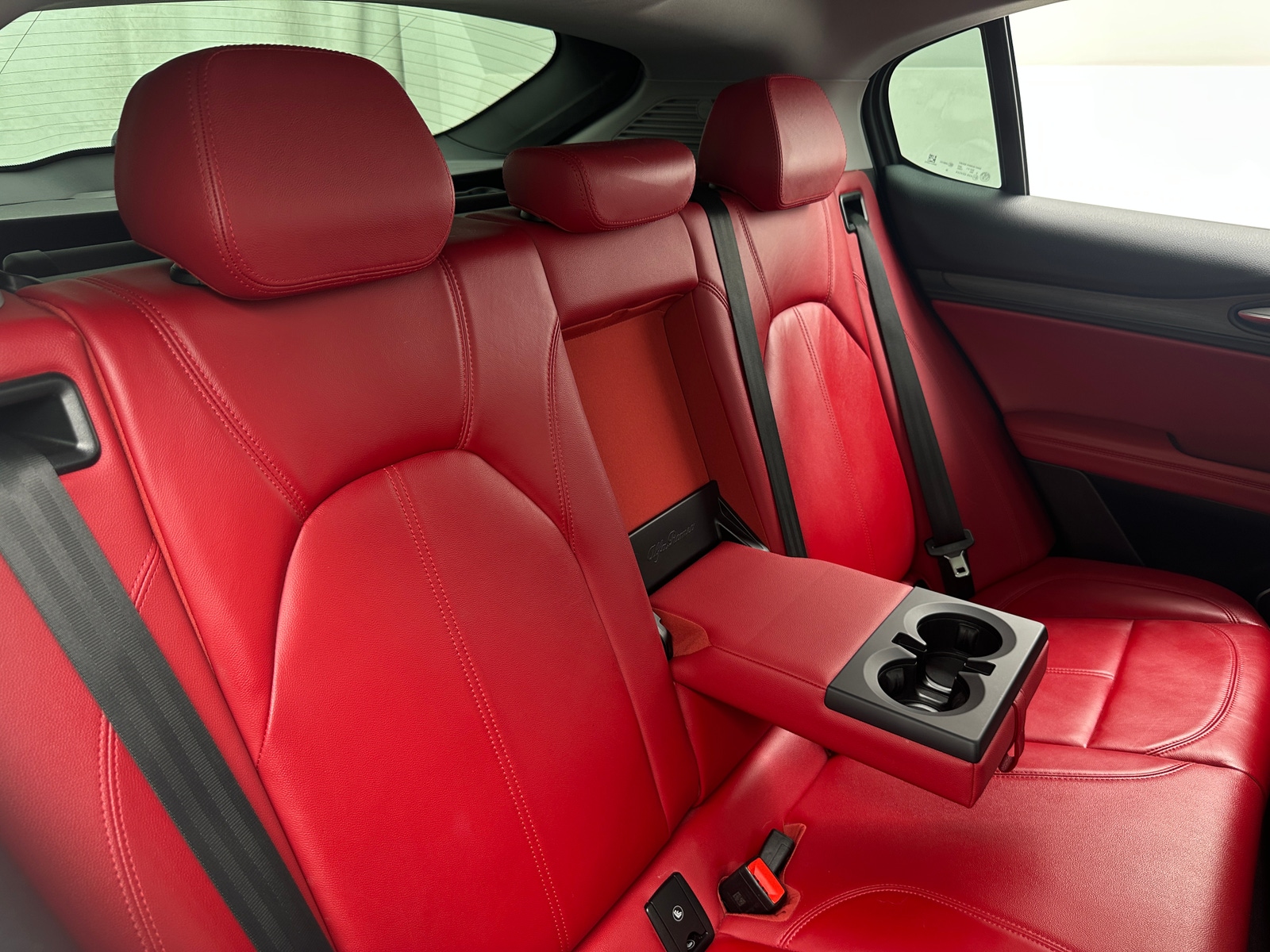 Thumbnail: 2021 Alfa Romeo Stelvio - 5