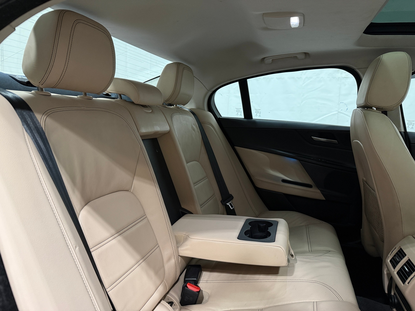 Thumbnail: 2017 Jaguar XE - 5