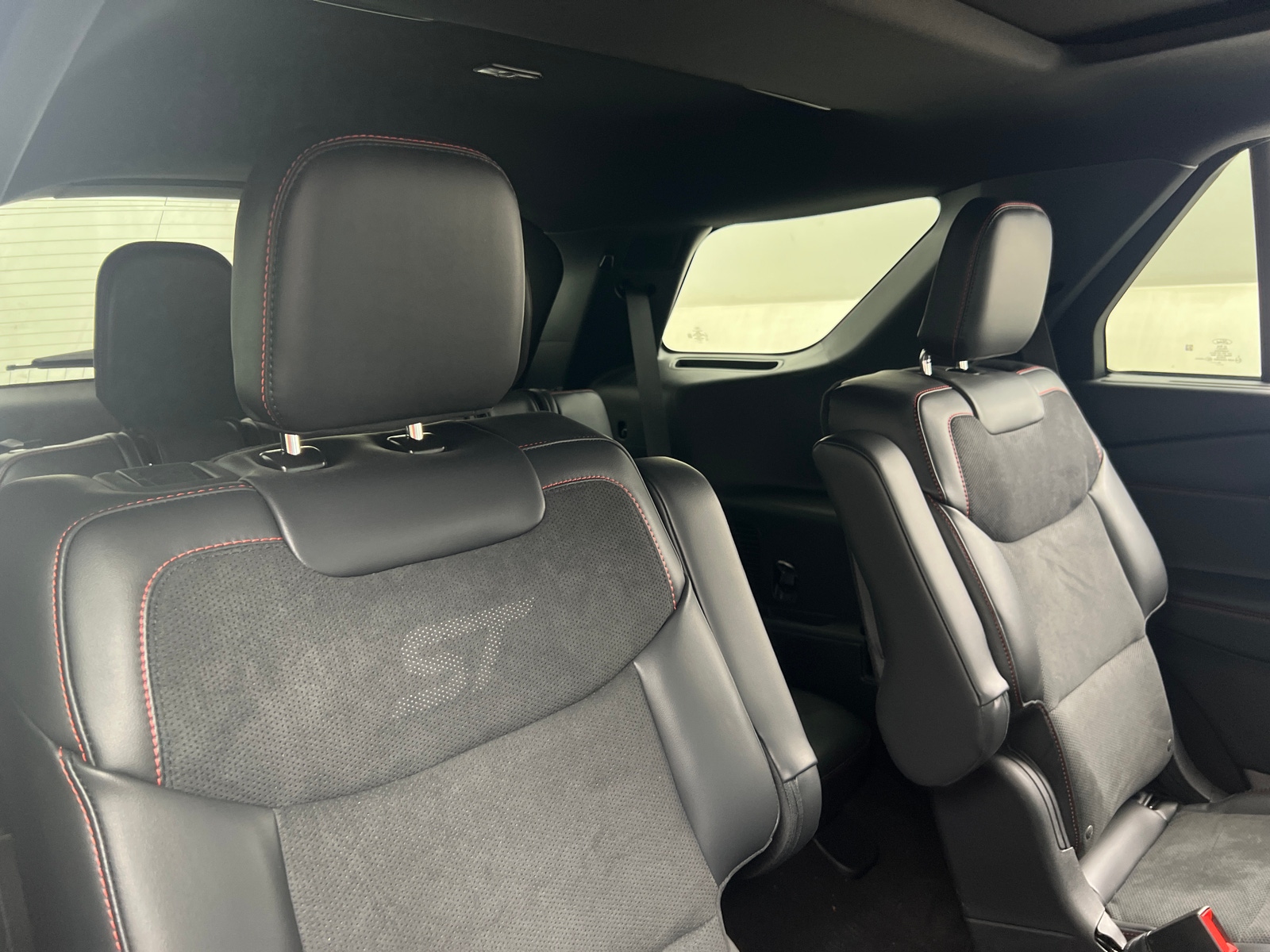 Thumbnail: 2025 Ford Explorer - 5