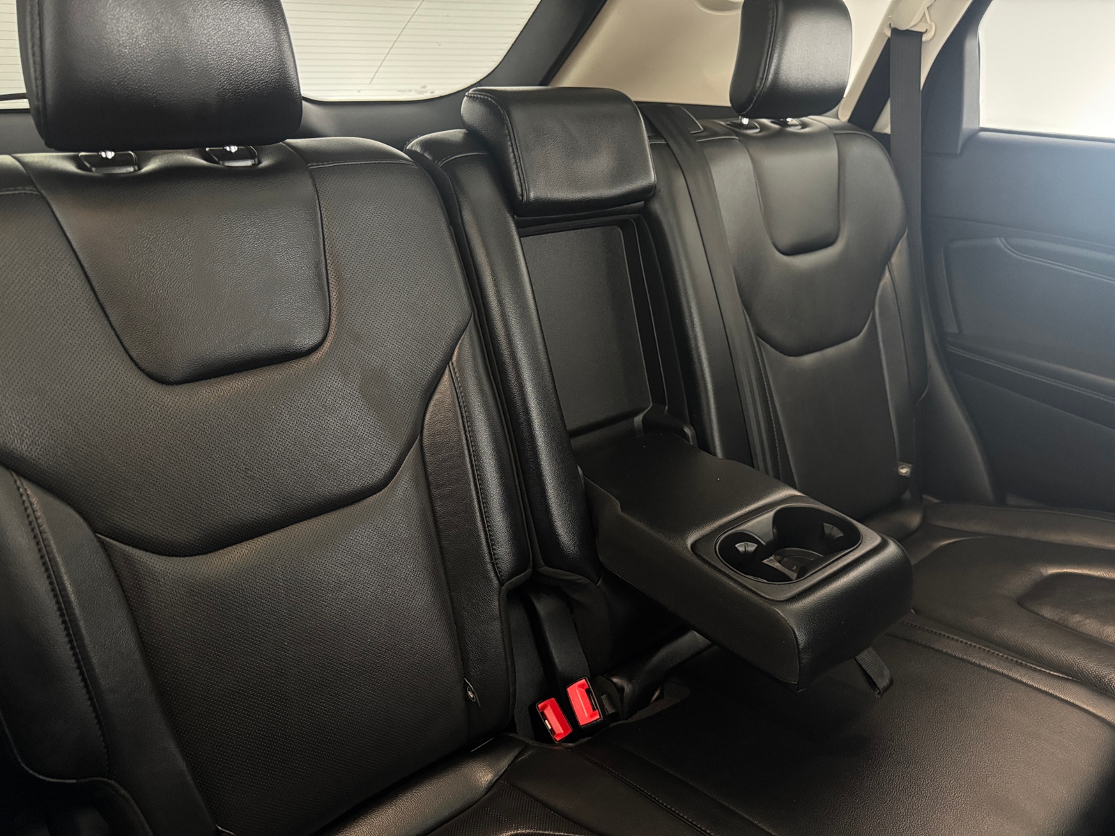 Thumbnail: 2020 Ford Edge - 5