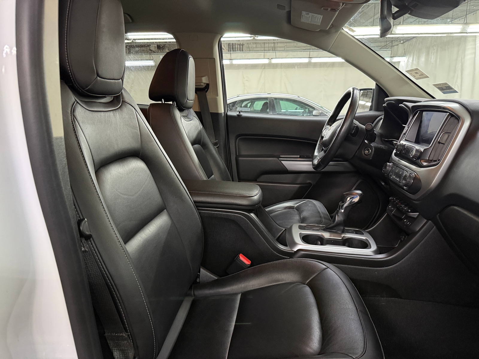 Thumbnail: 2022 Chevrolet Colorado - 2