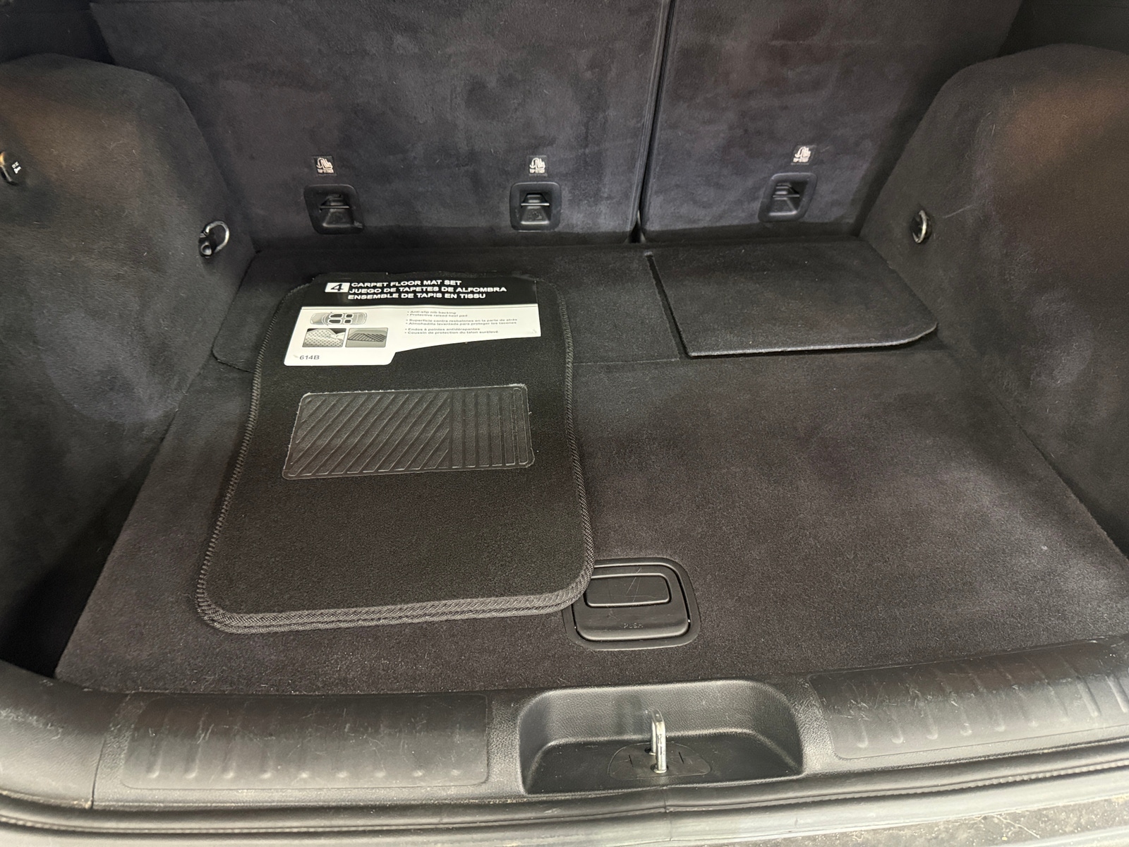 Thumbnail: 2019 Jeep Cherokee - 6