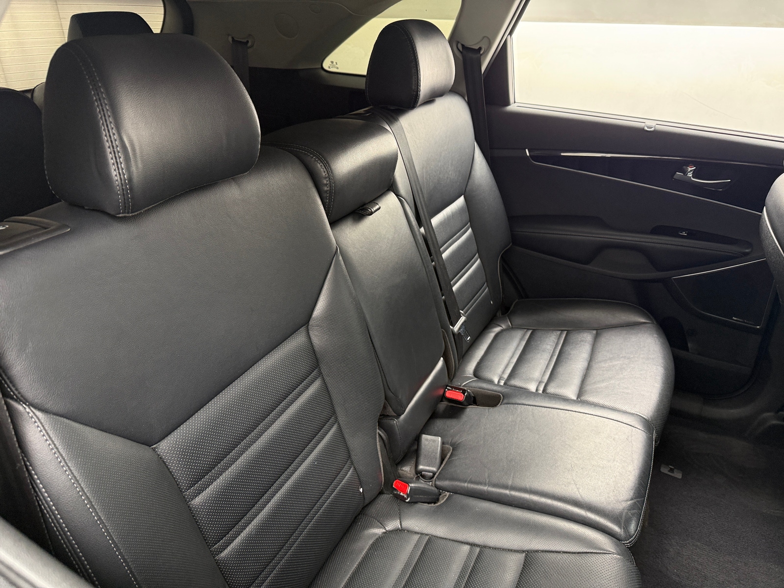 Thumbnail: 2019 Kia Sorento - 5