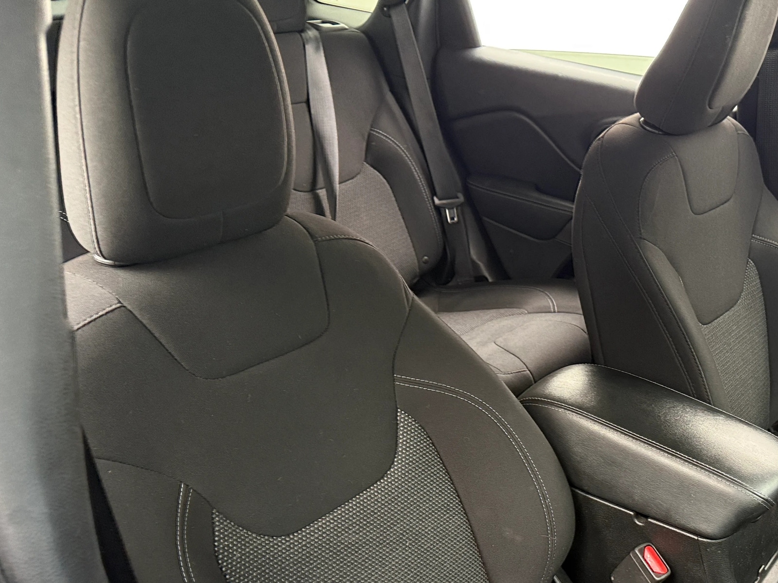 Thumbnail: 2019 Jeep Cherokee - 2