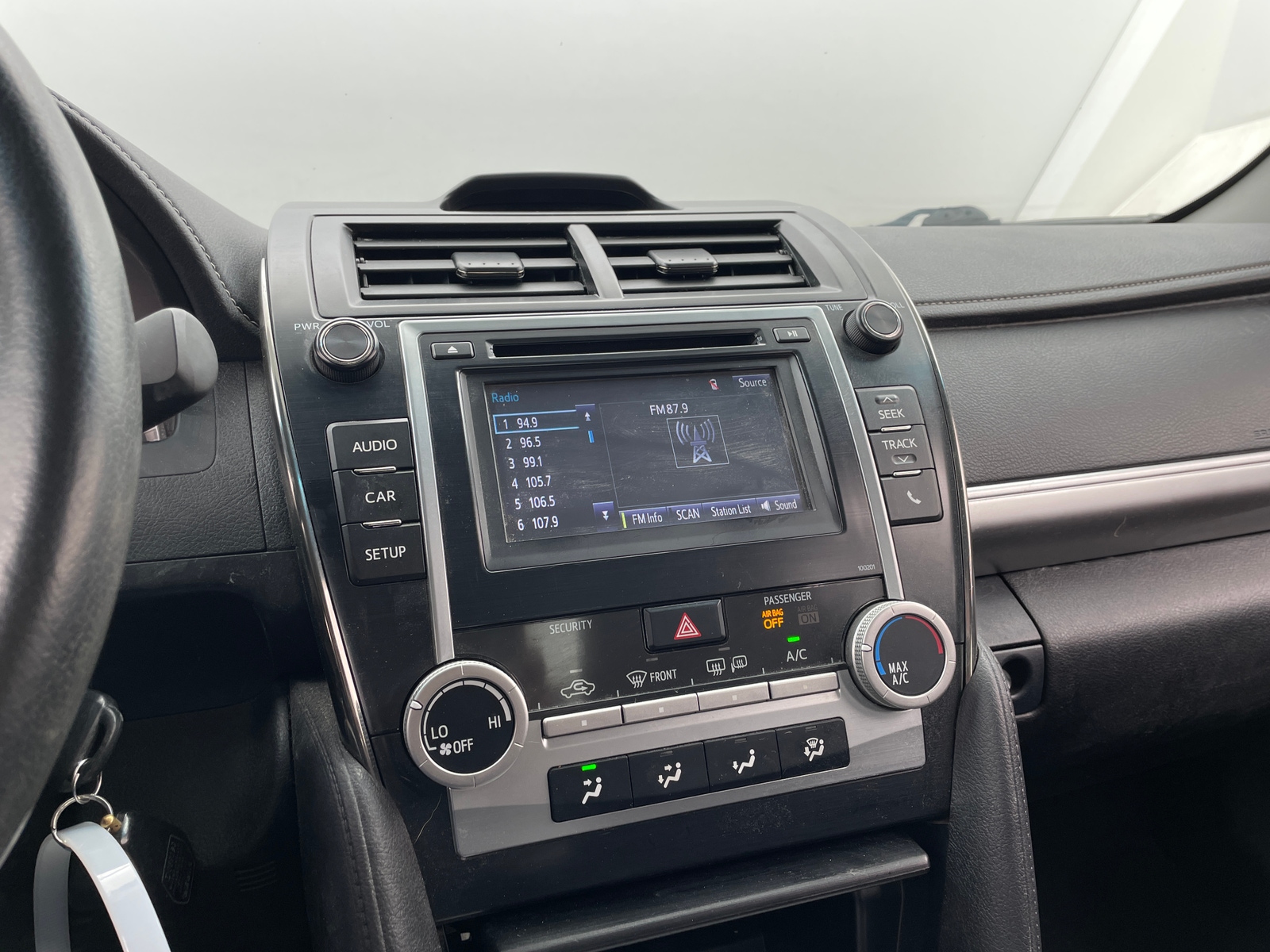 Thumbnail: 2014 Toyota Camry - 4