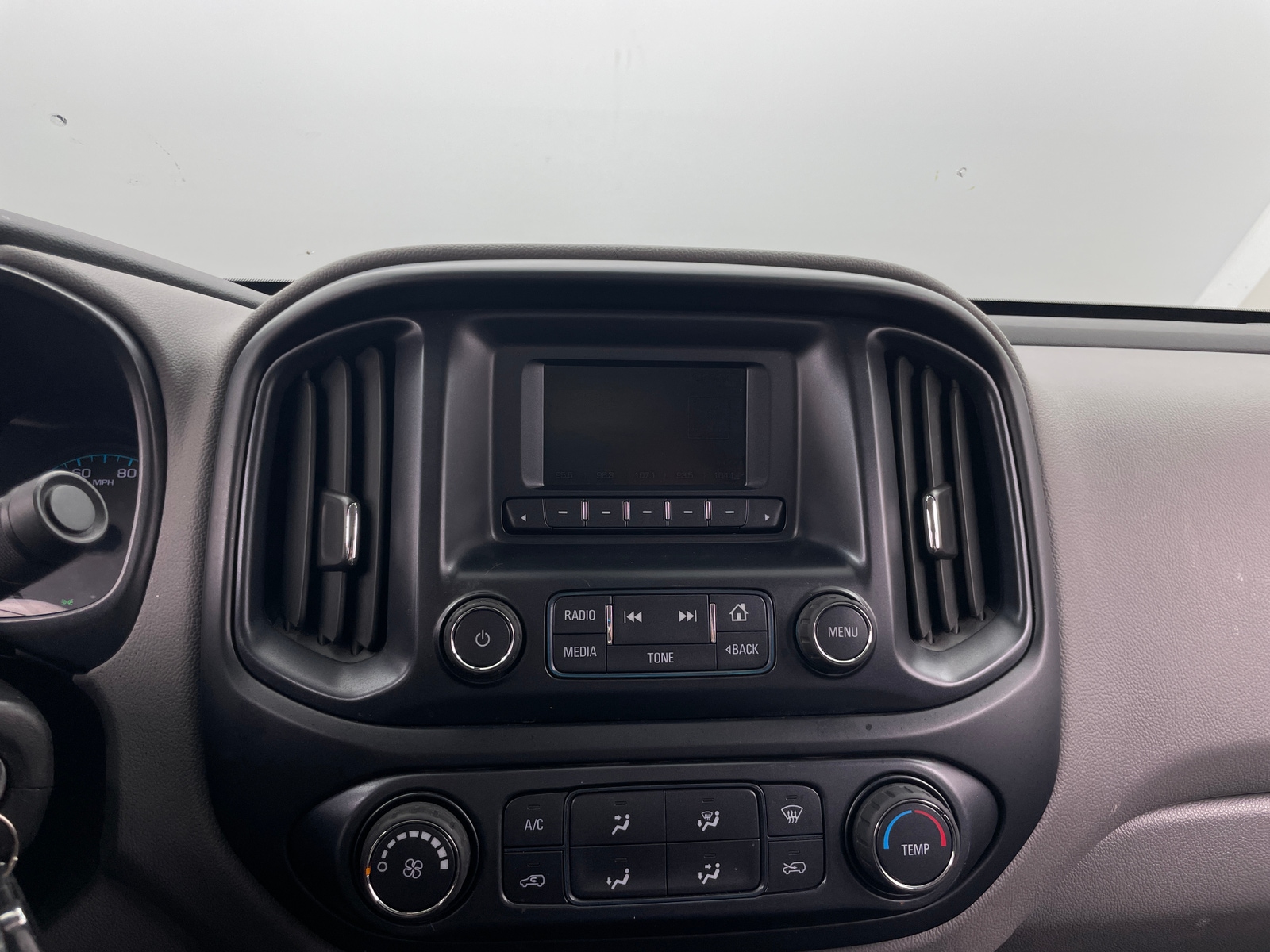 Thumbnail: 2017 GMC Canyon - 4