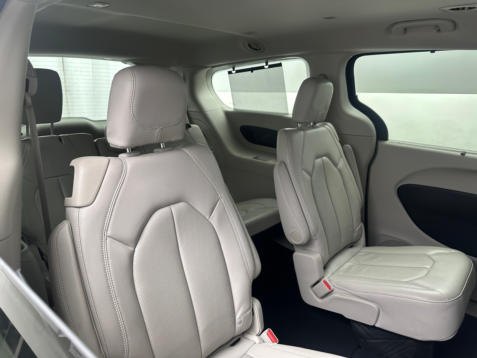 Thumbnail: 2020 Chrysler Pacifica - 5