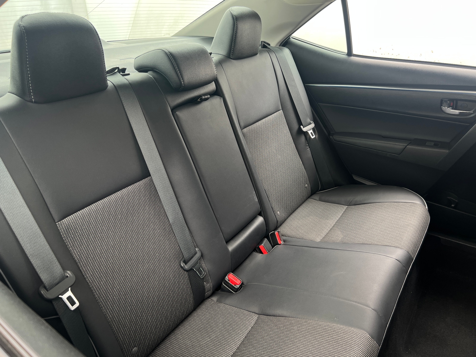 Thumbnail: 2016 Toyota Corolla - 6