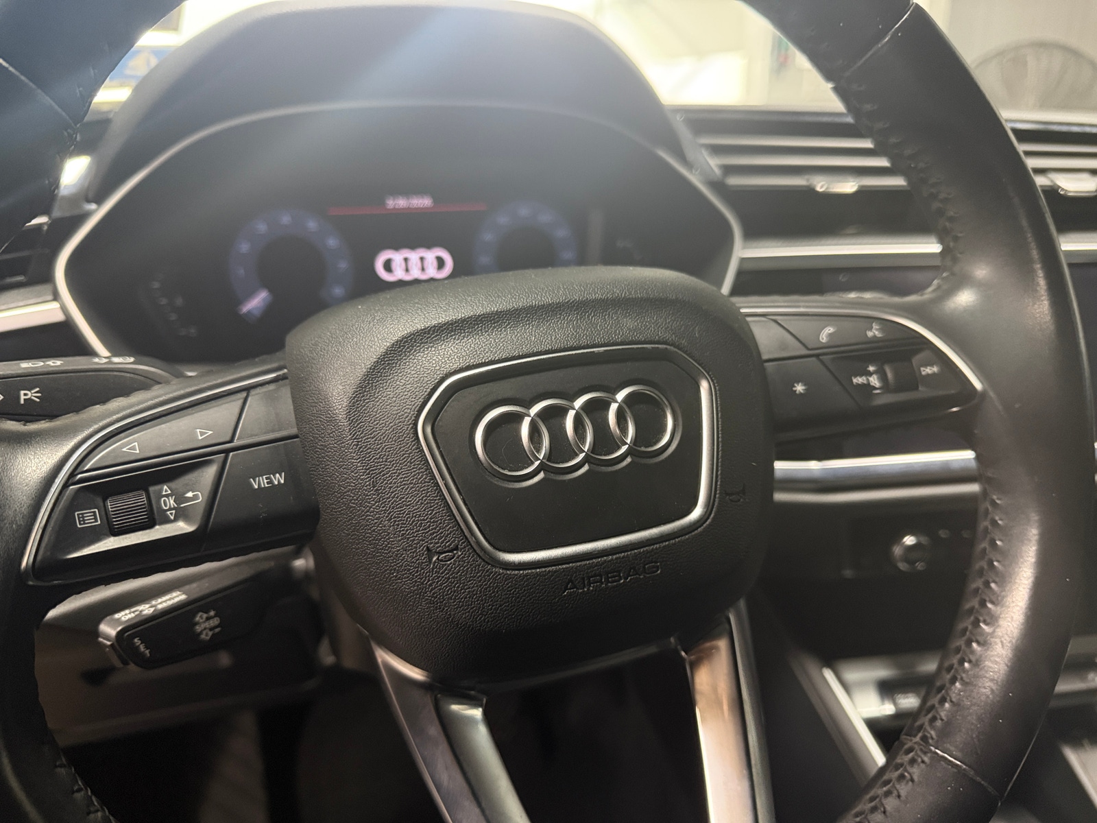 Thumbnail: 2019 Audi Q3 - 4