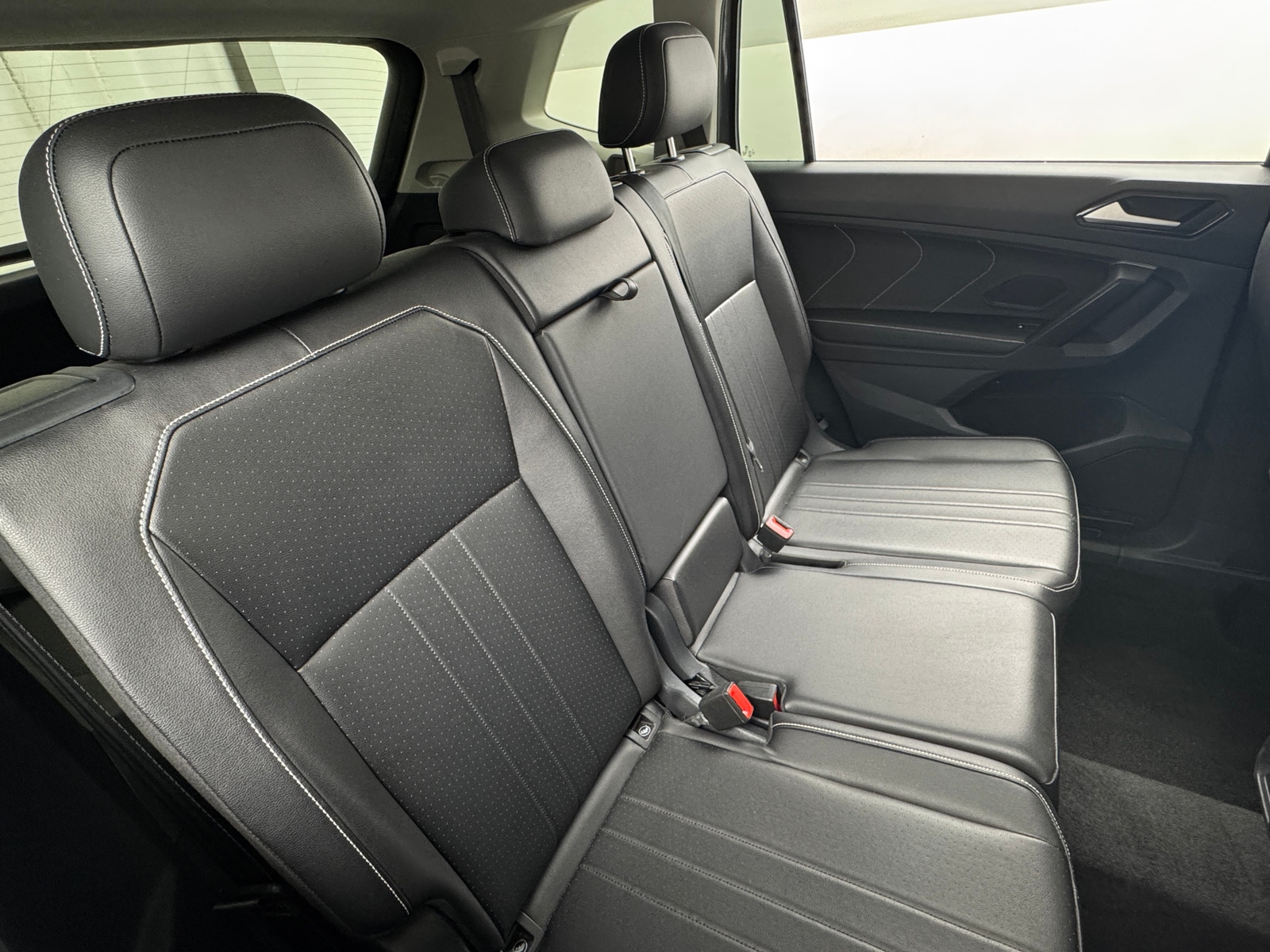 Thumbnail: 2024 Volkswagen Tiguan - 5