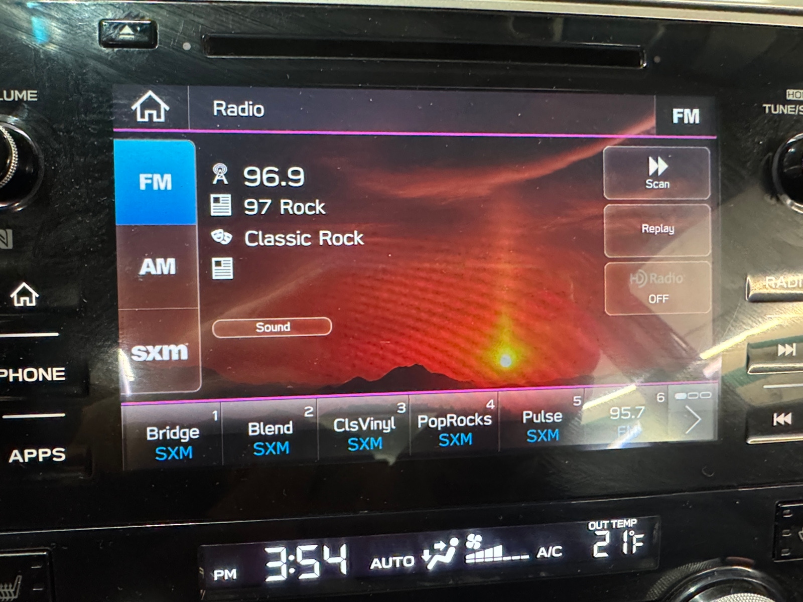 Thumbnail: 2019 Subaru Legacy - 4