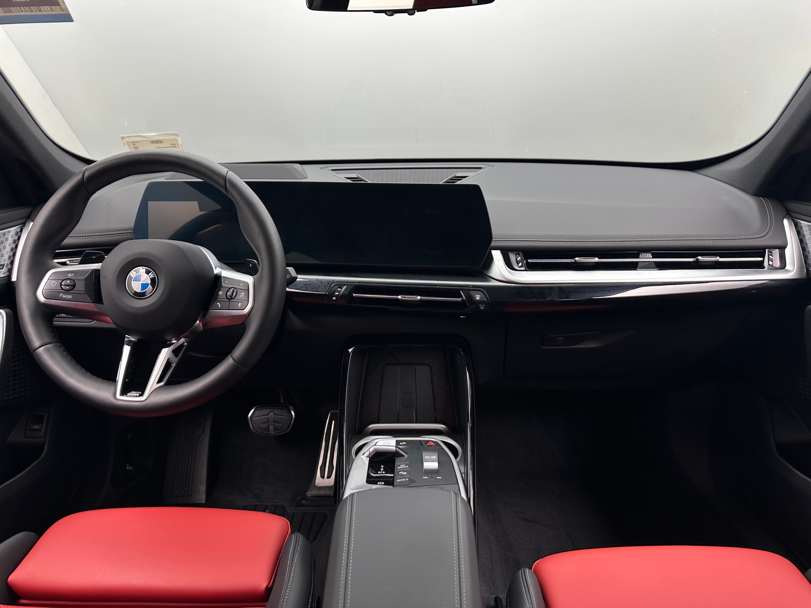 Thumbnail: 2025 BMW X1 - 2