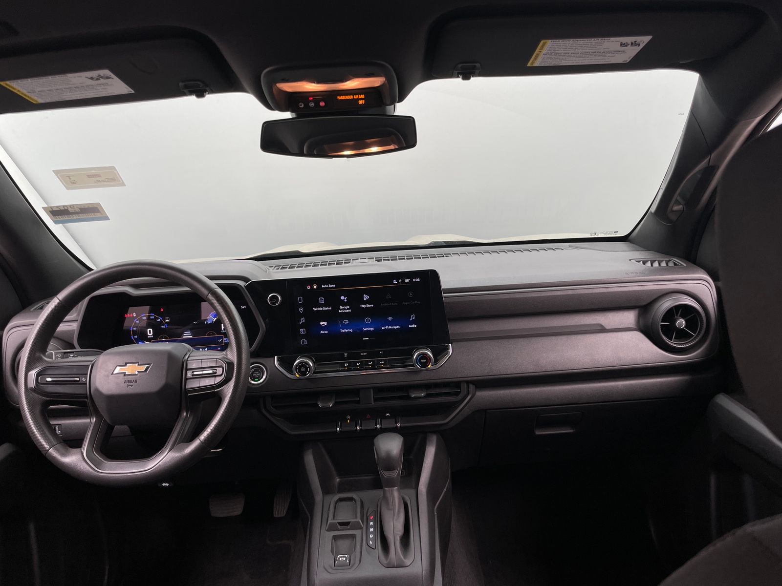 Thumbnail: 2024 Chevrolet Colorado - 3