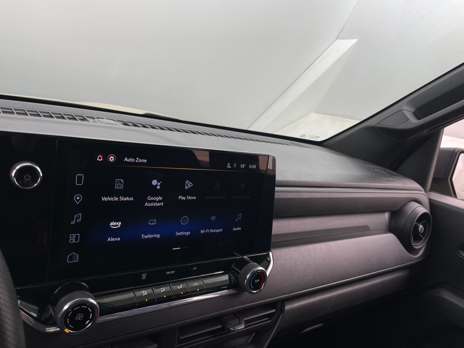 Thumbnail: 2024 Chevrolet Colorado - 4