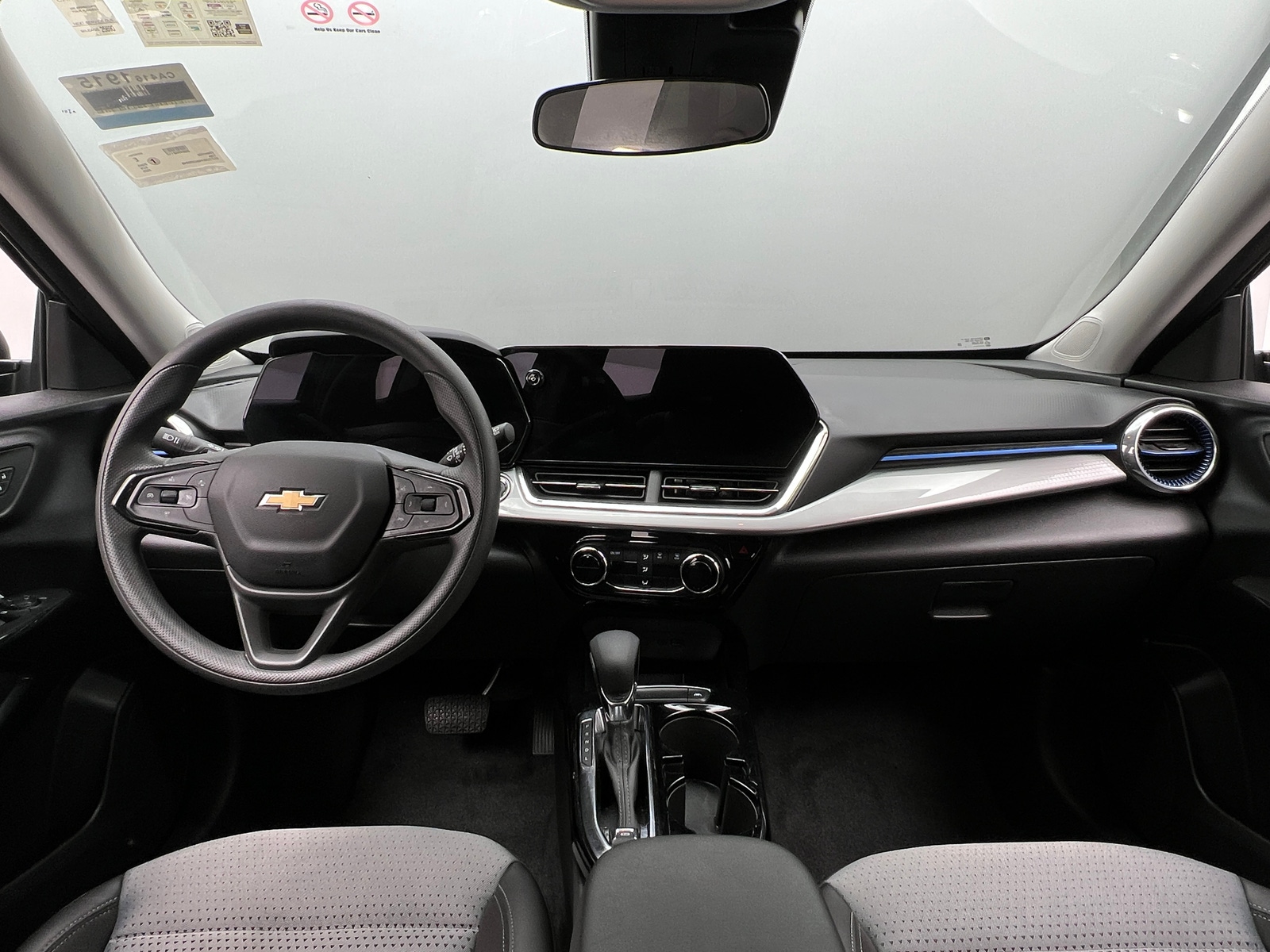 Thumbnail: 2025 Chevrolet Trax - 3