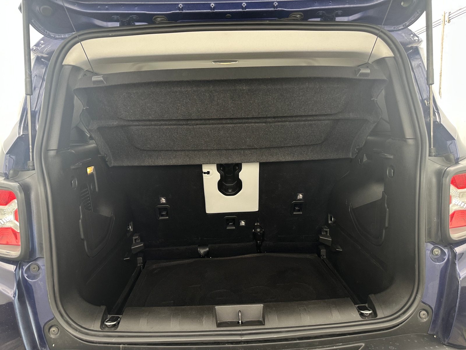 Thumbnail: 2021 Jeep Renegade - 6