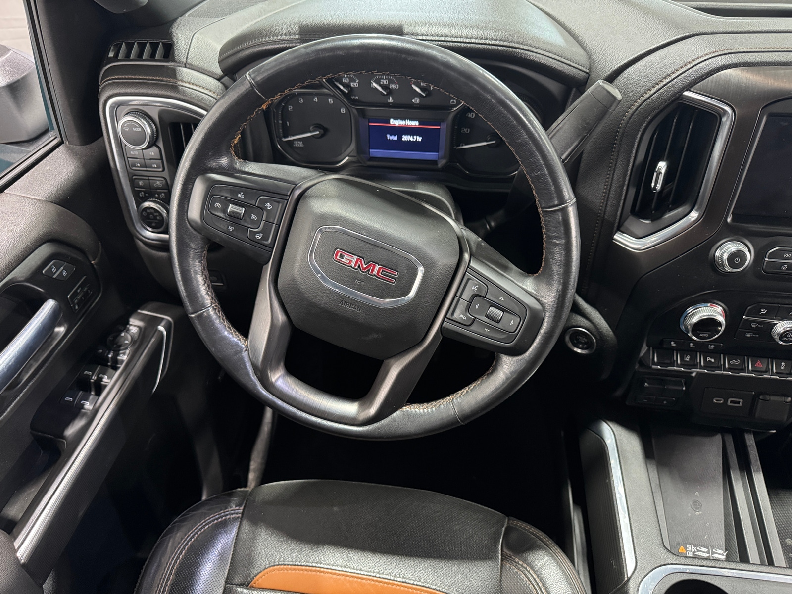 Thumbnail: 2022 GMC Sierra 2500 - 4