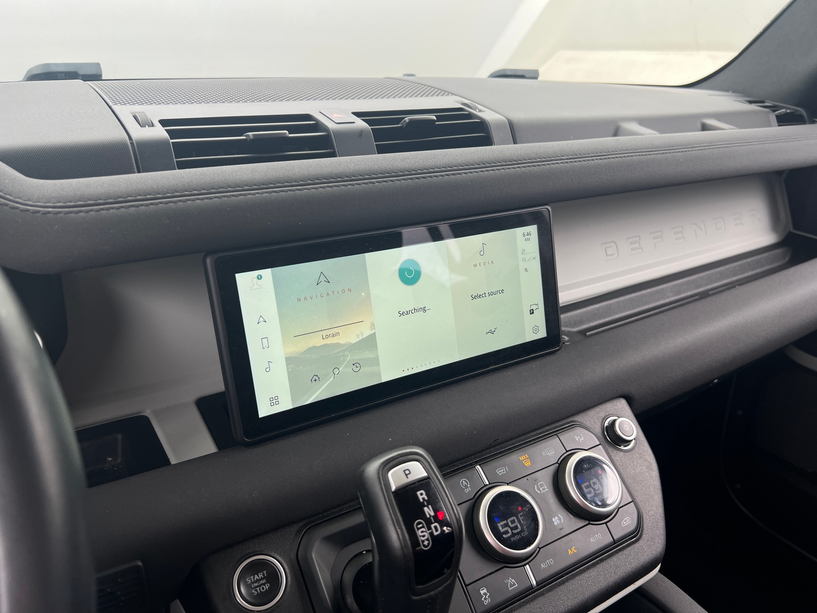 Thumbnail: 2022 Land Rover Defender - 4