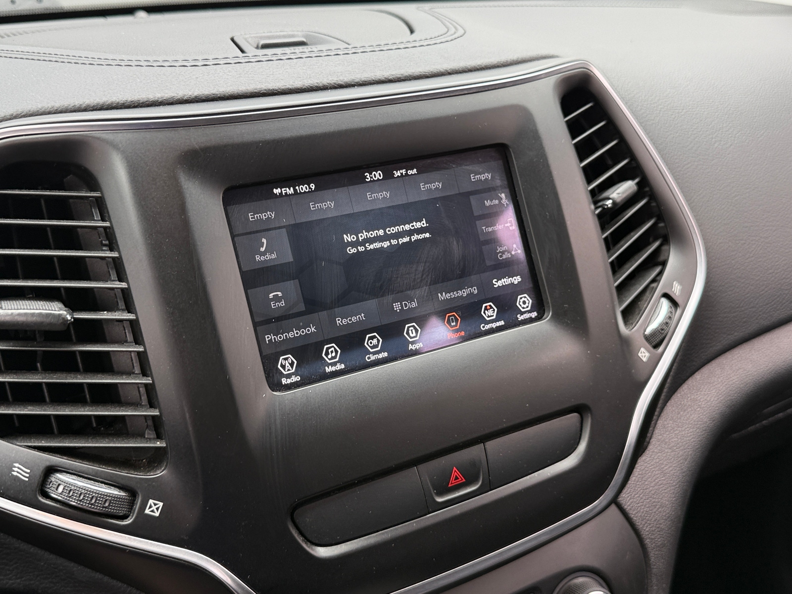 Thumbnail: 2019 Jeep Cherokee - 4