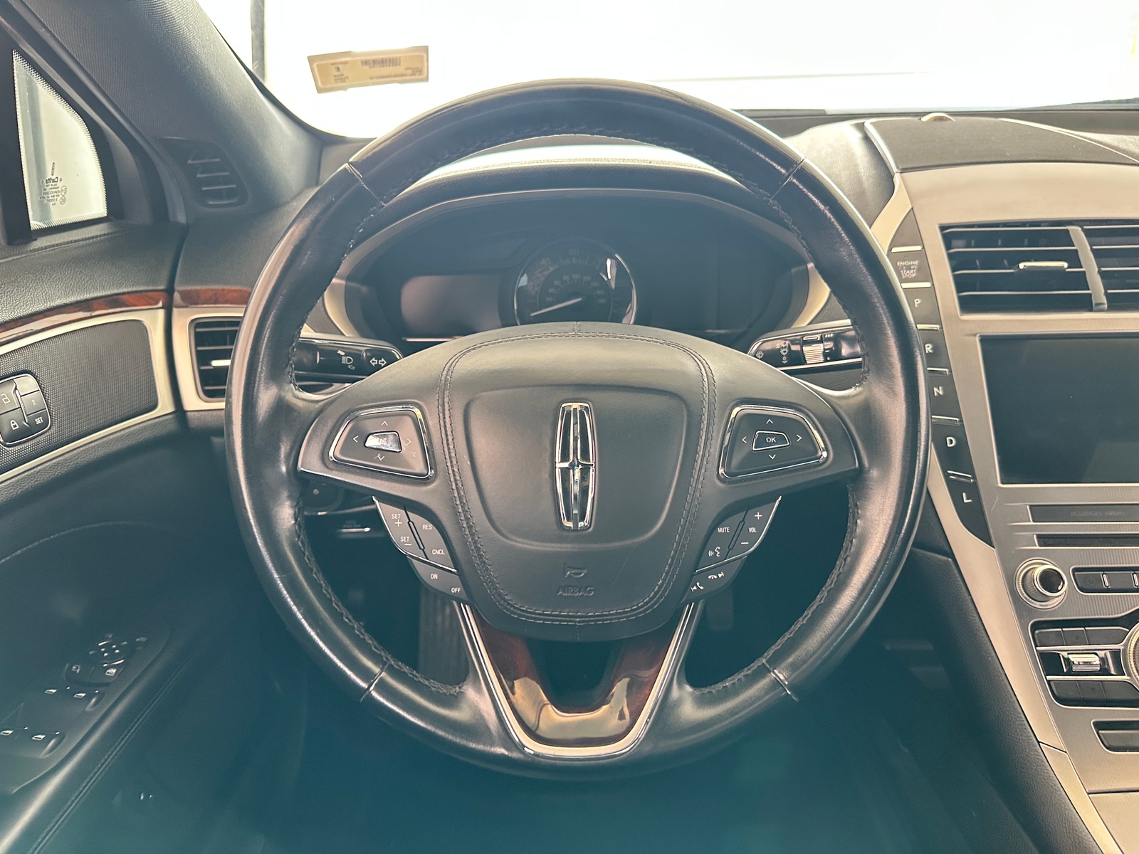 Thumbnail: 2017 Lincoln MKZ - 4