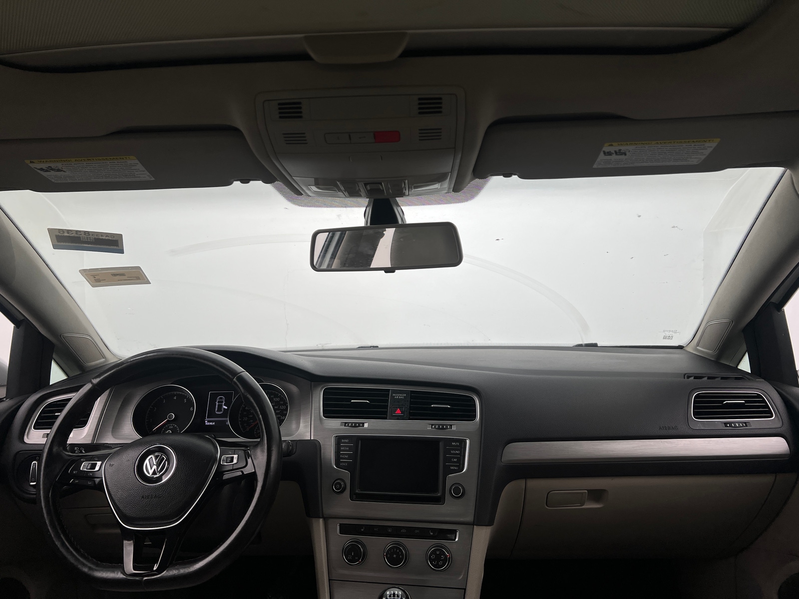 Thumbnail: 2017 Volkswagen Golf - 3