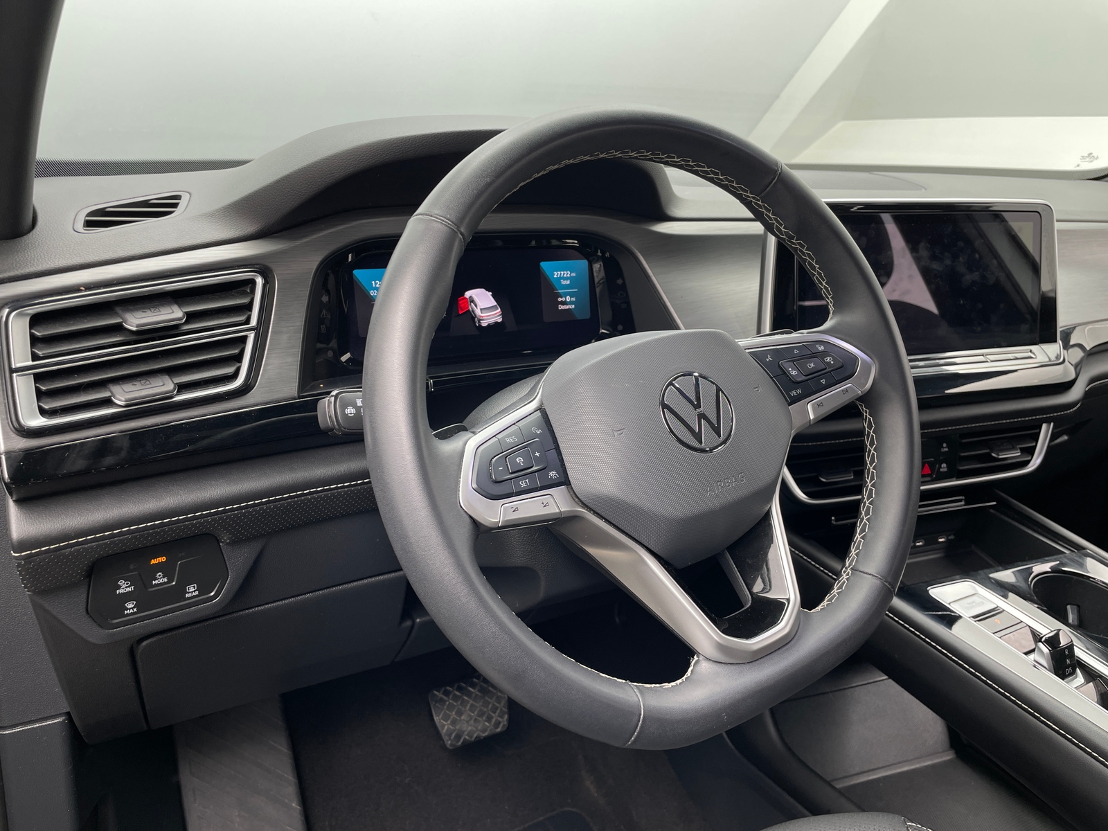 Thumbnail: 2024 Volkswagen Atlas - 4