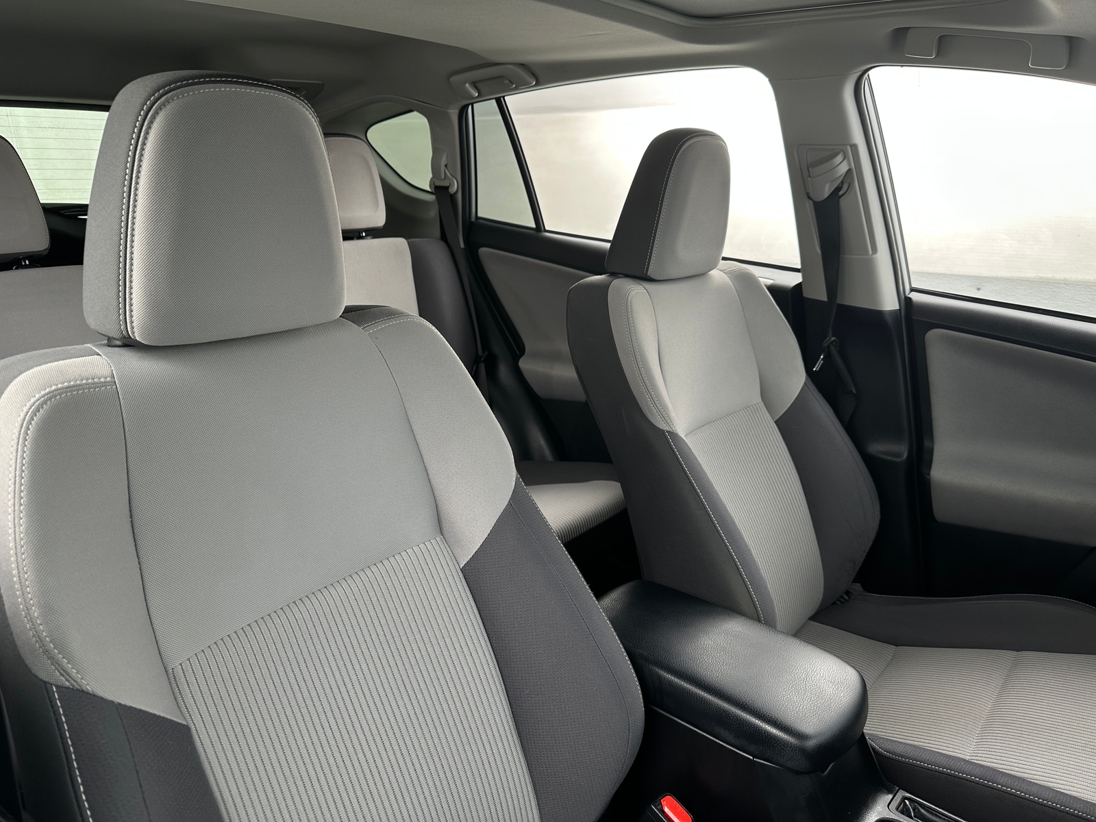 Thumbnail: 2014 Toyota RAV4 - 2