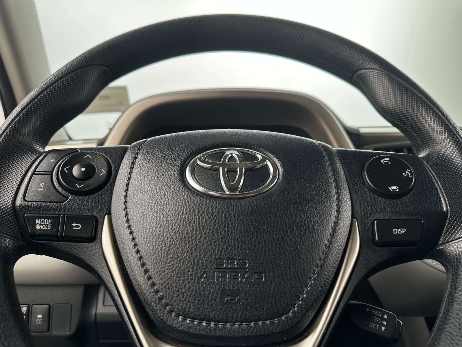 Thumbnail: 2014 Toyota RAV4 - 5