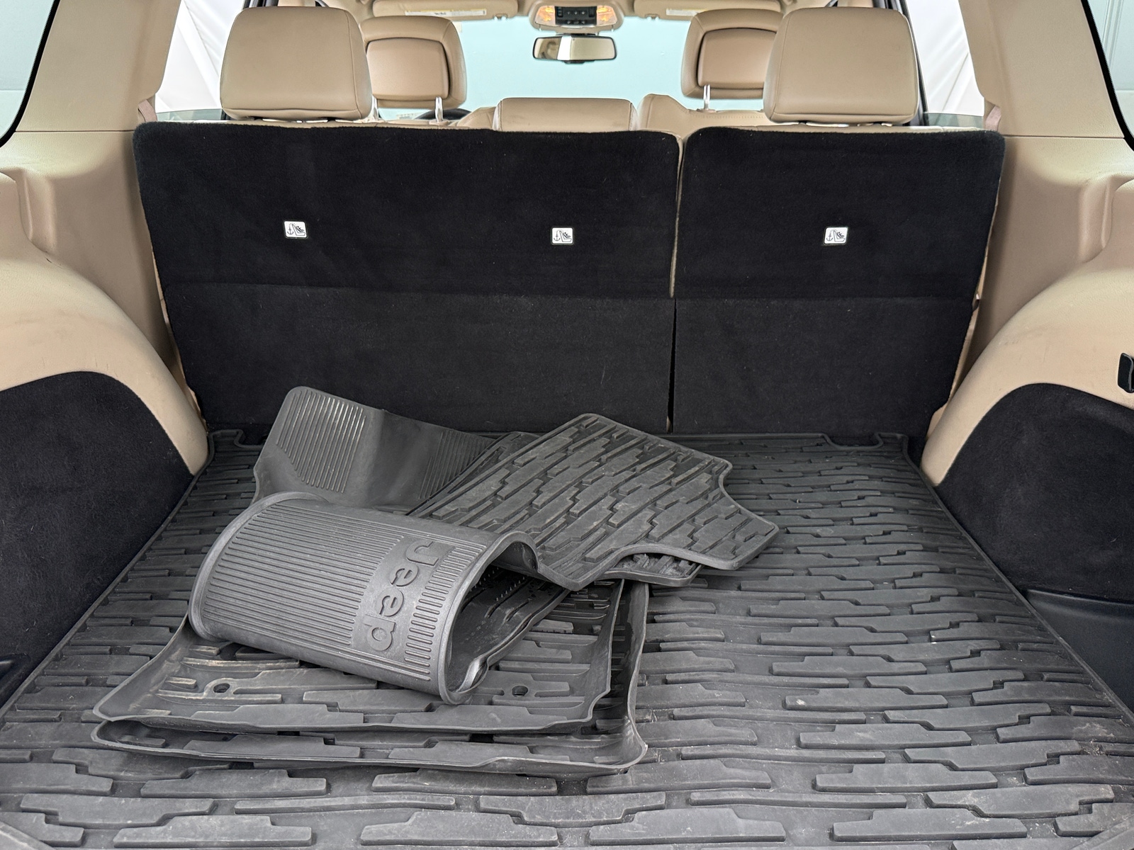 Thumbnail: 2015 Jeep Grand Cherokee - 6