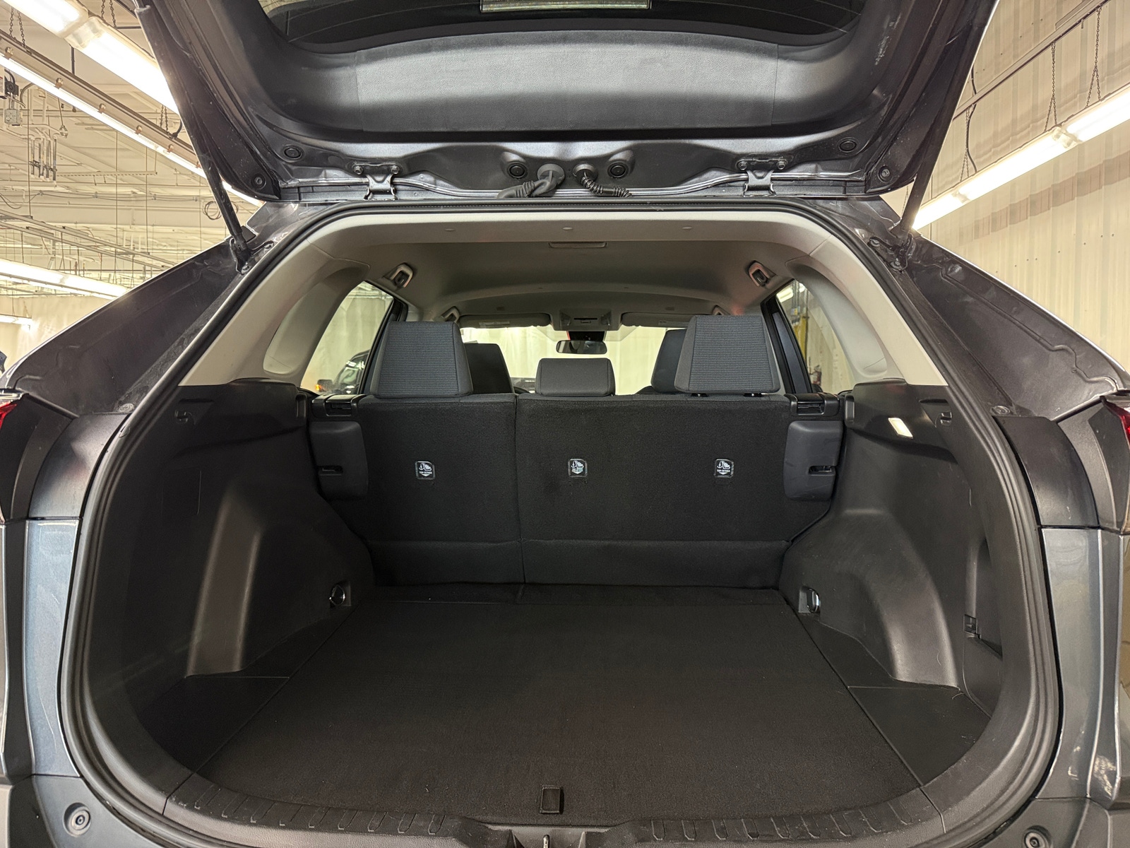 Thumbnail: 2025 Toyota RAV4 - 7