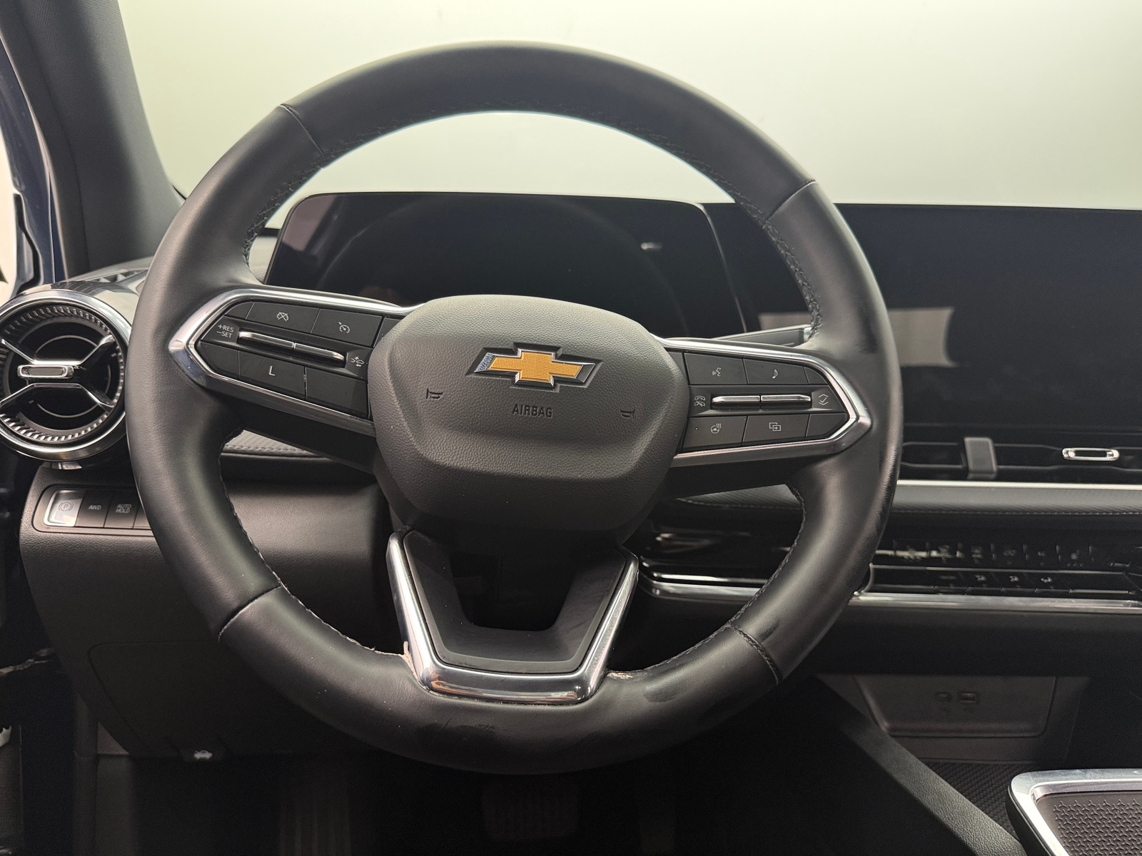 Thumbnail: 2025 Chevrolet Equinox - 5