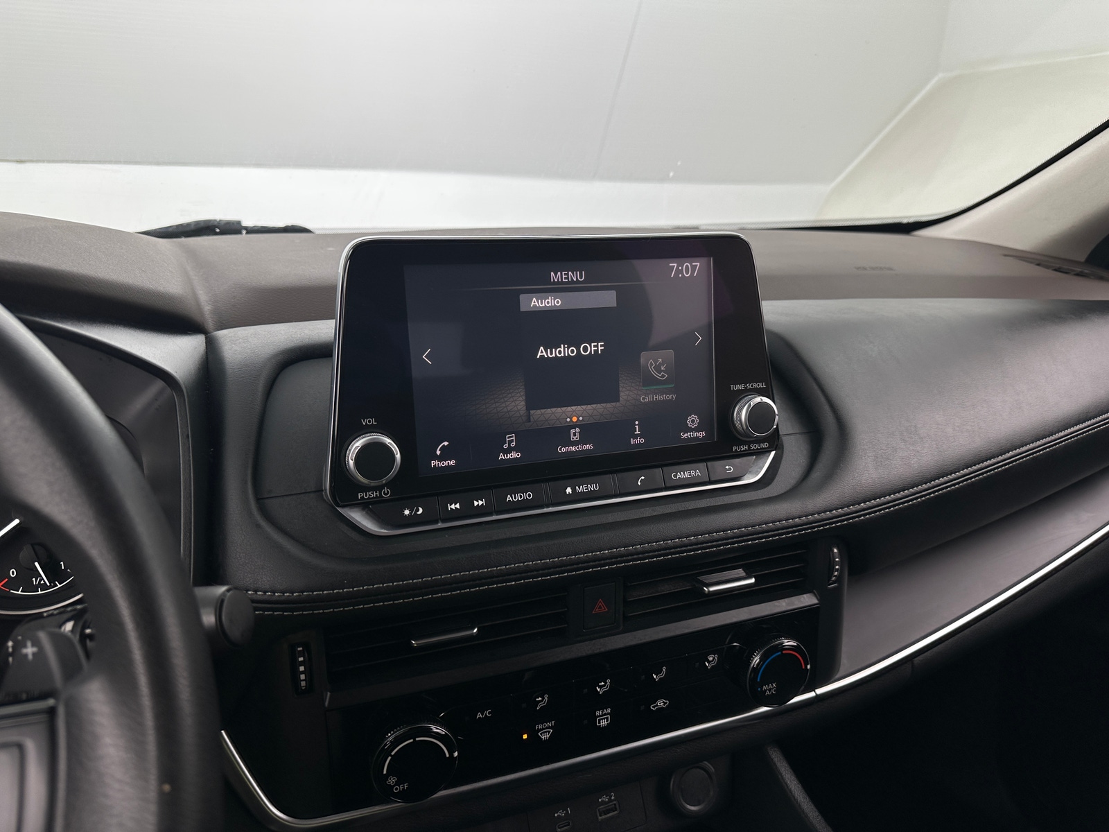 Thumbnail: 2021 Nissan Rogue - 4