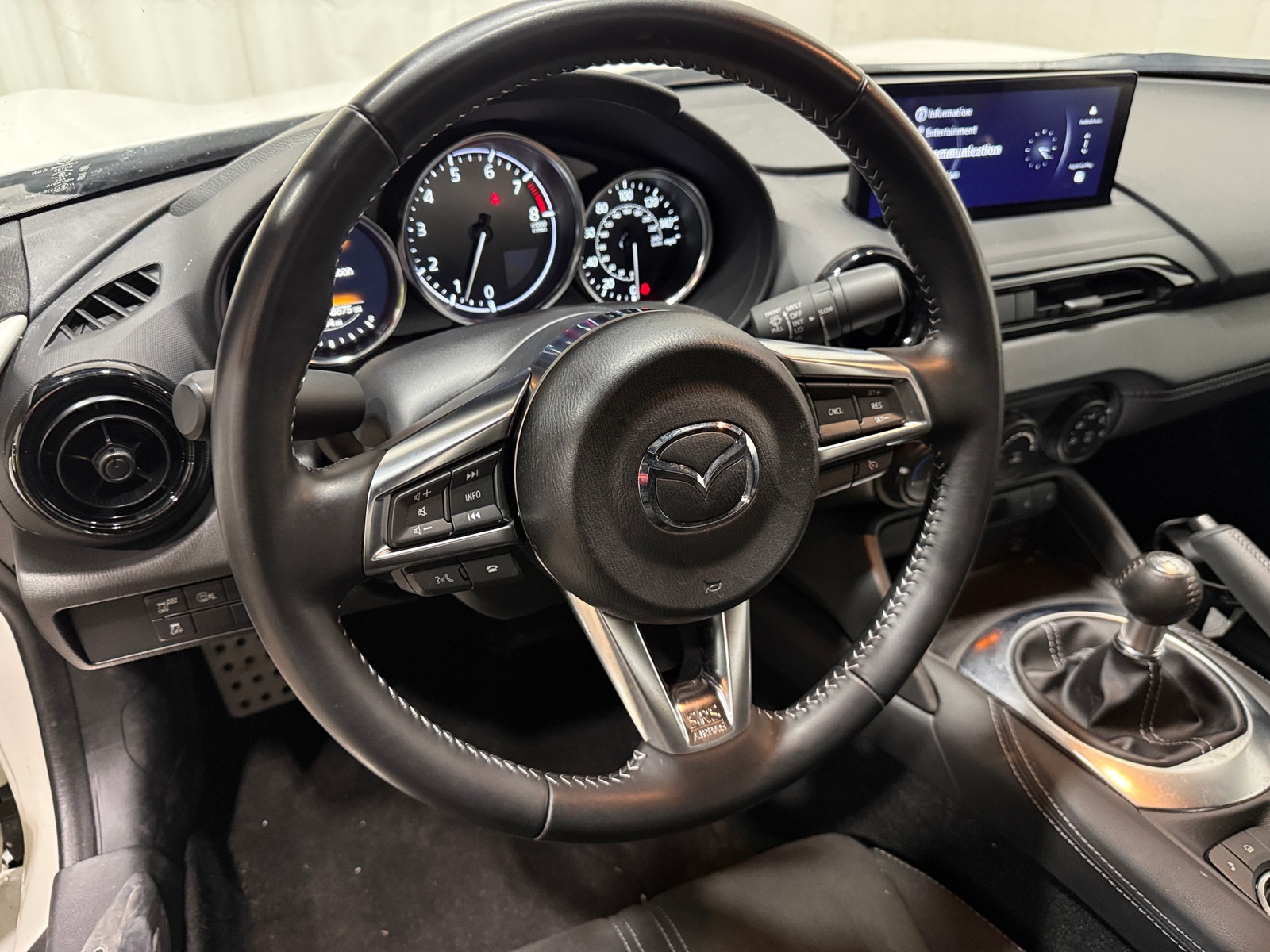 Thumbnail: 2024 Mazda MX-5 Miata - 4