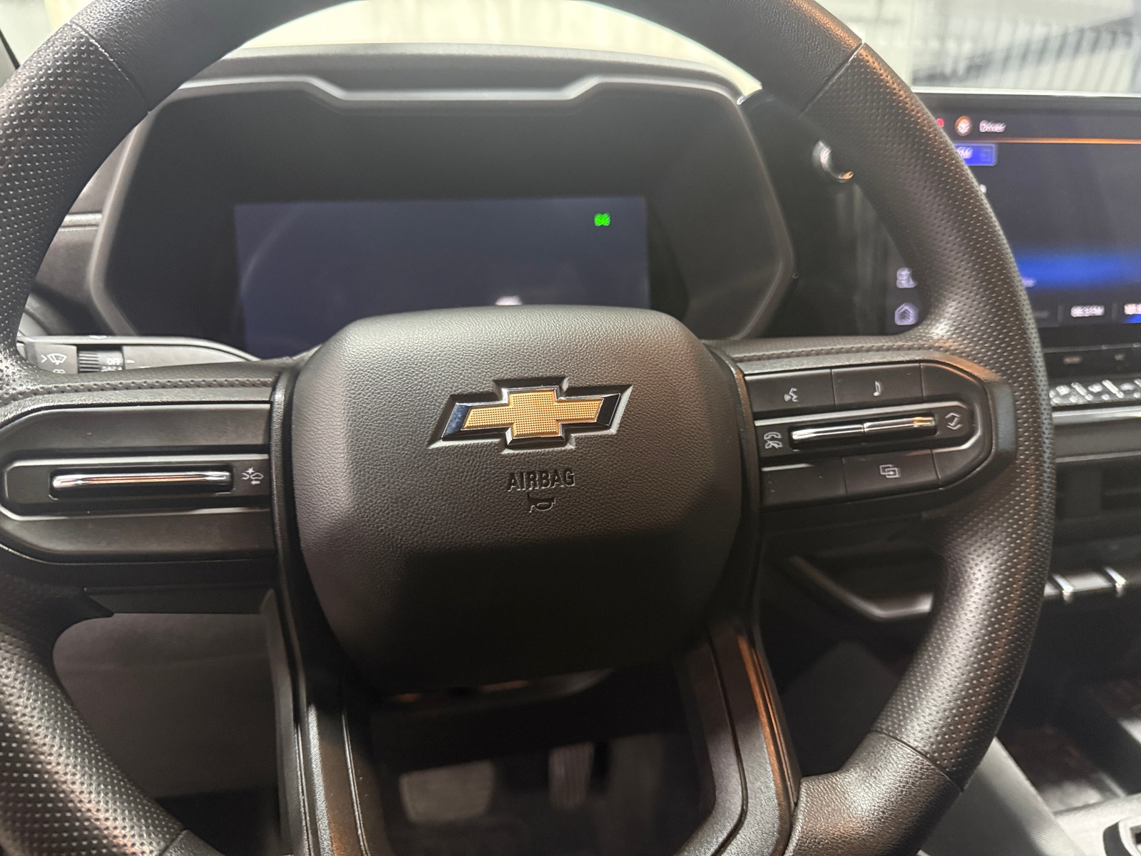 Thumbnail: 2024 Chevrolet Colorado - 5