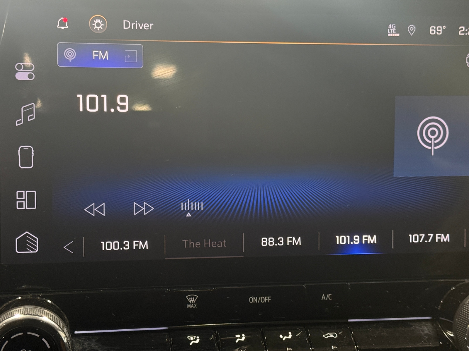 Thumbnail: 2024 Chevrolet Colorado - 4