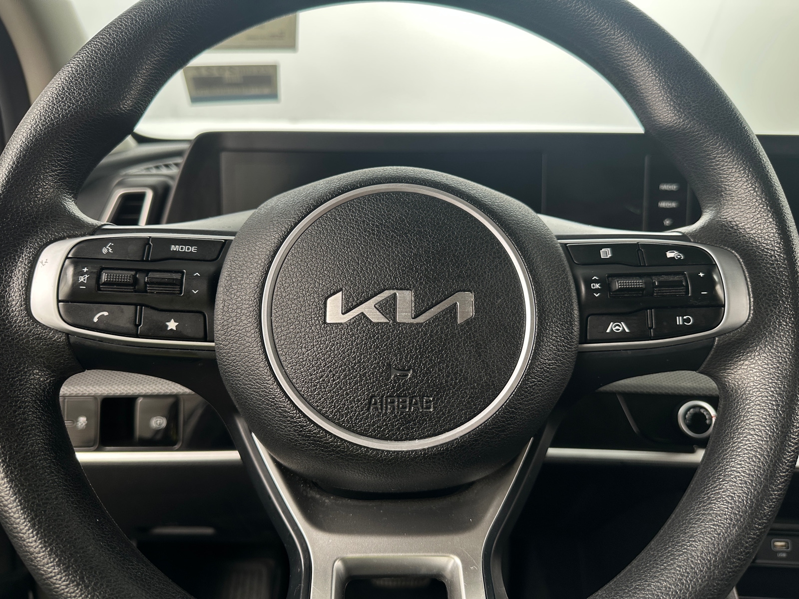 Thumbnail: 2023 Kia Sportage - 5