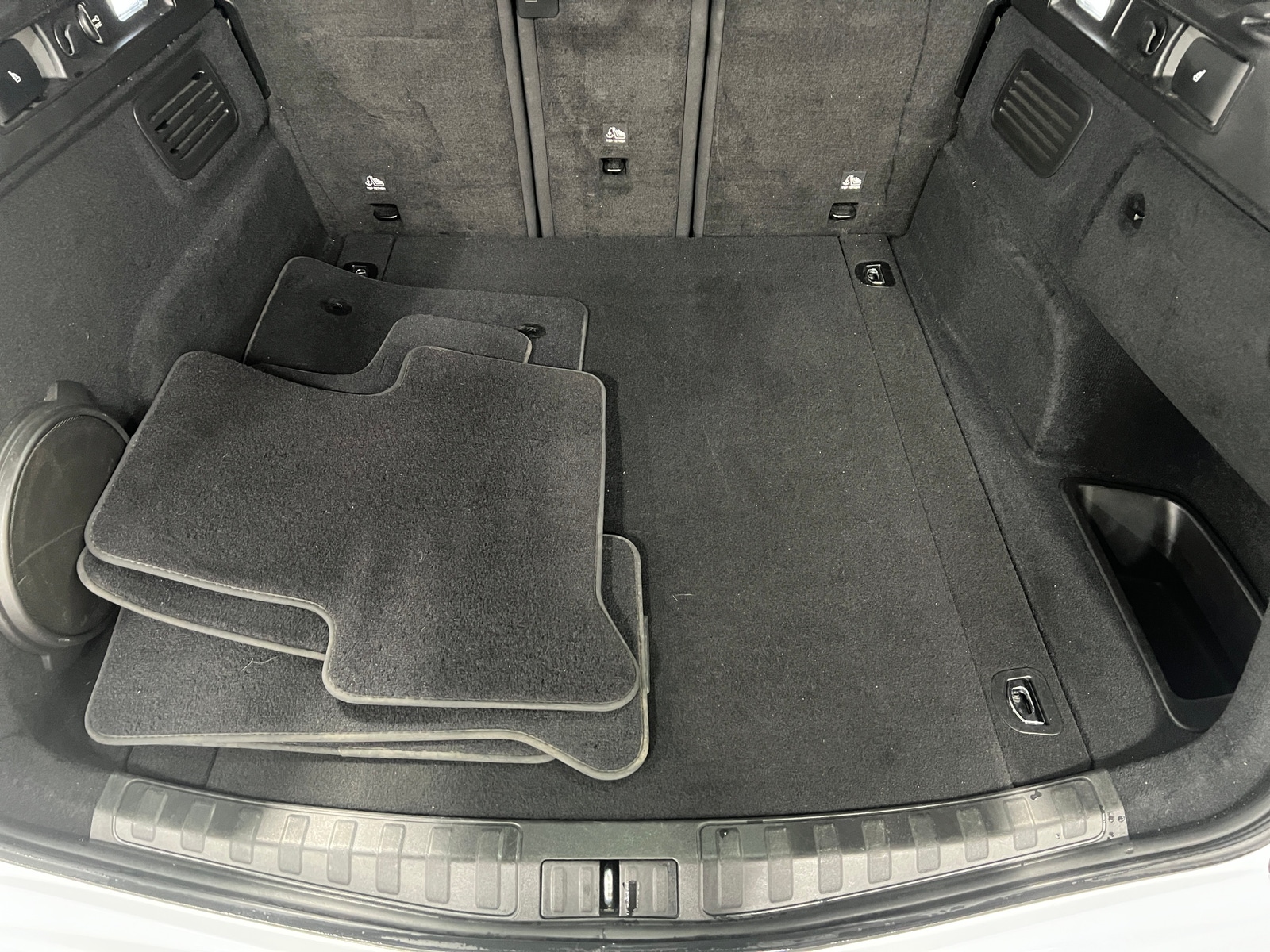 Thumbnail: 2020 Alfa Romeo Stelvio - 6