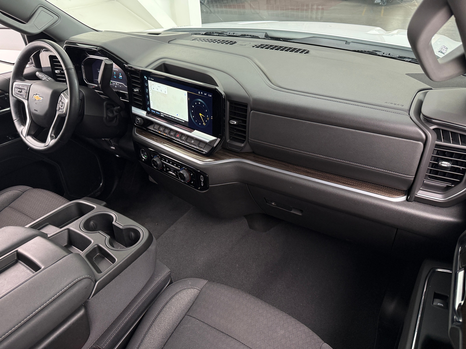 Thumbnail: 2024 Chevrolet Silverado 1500 - 3