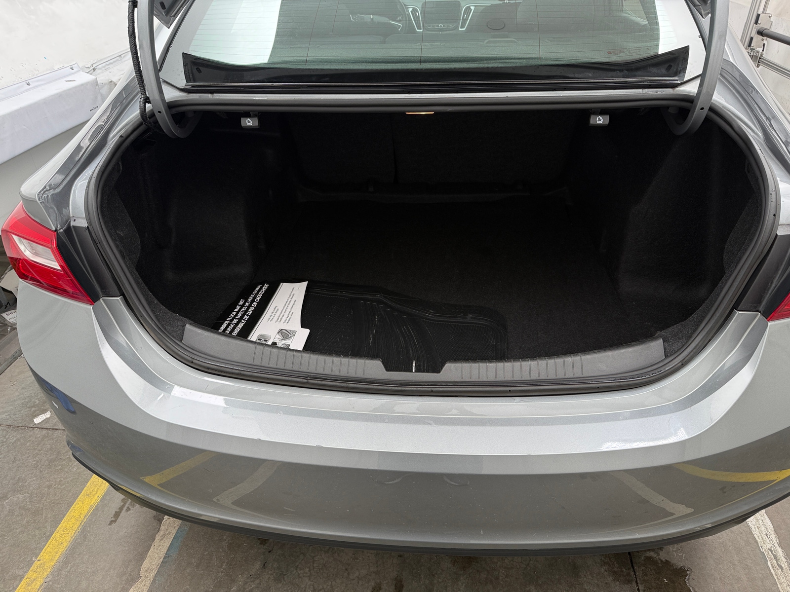 Thumbnail: 2023 Chevrolet Malibu - 7