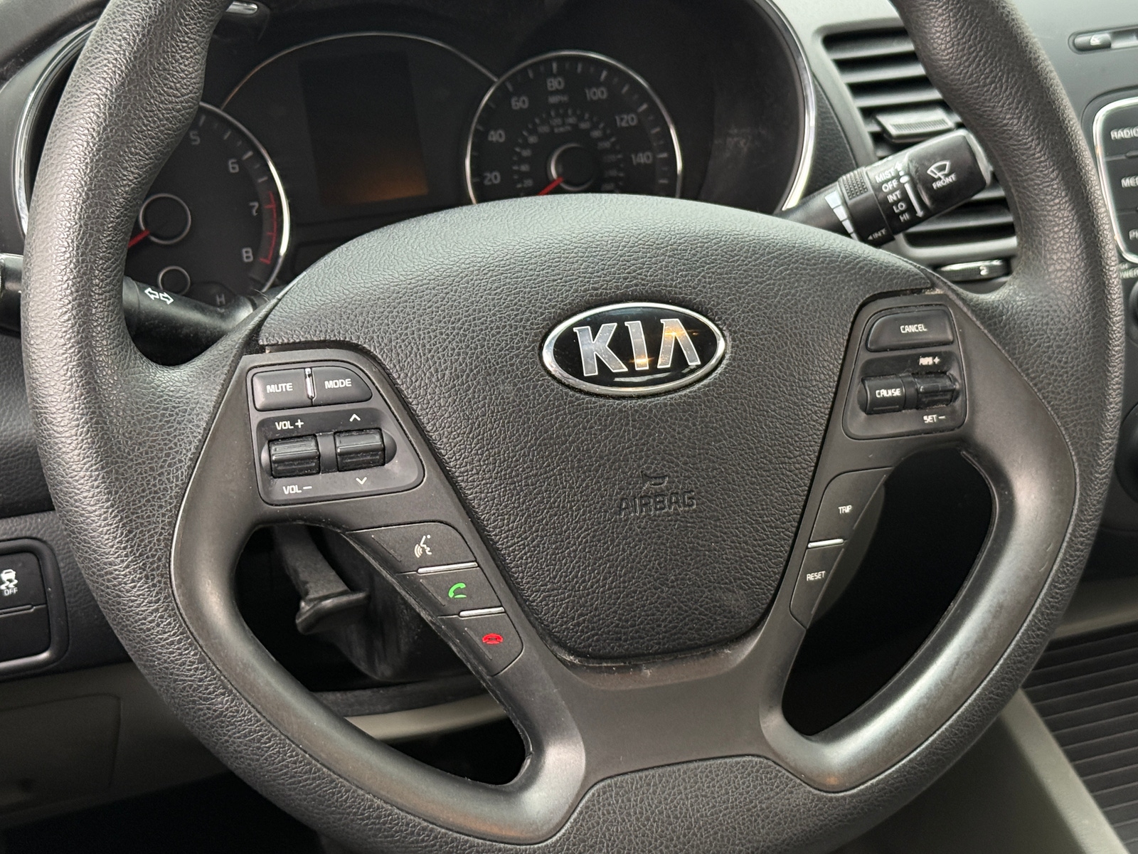 Thumbnail: 2016 Kia Forte - 5