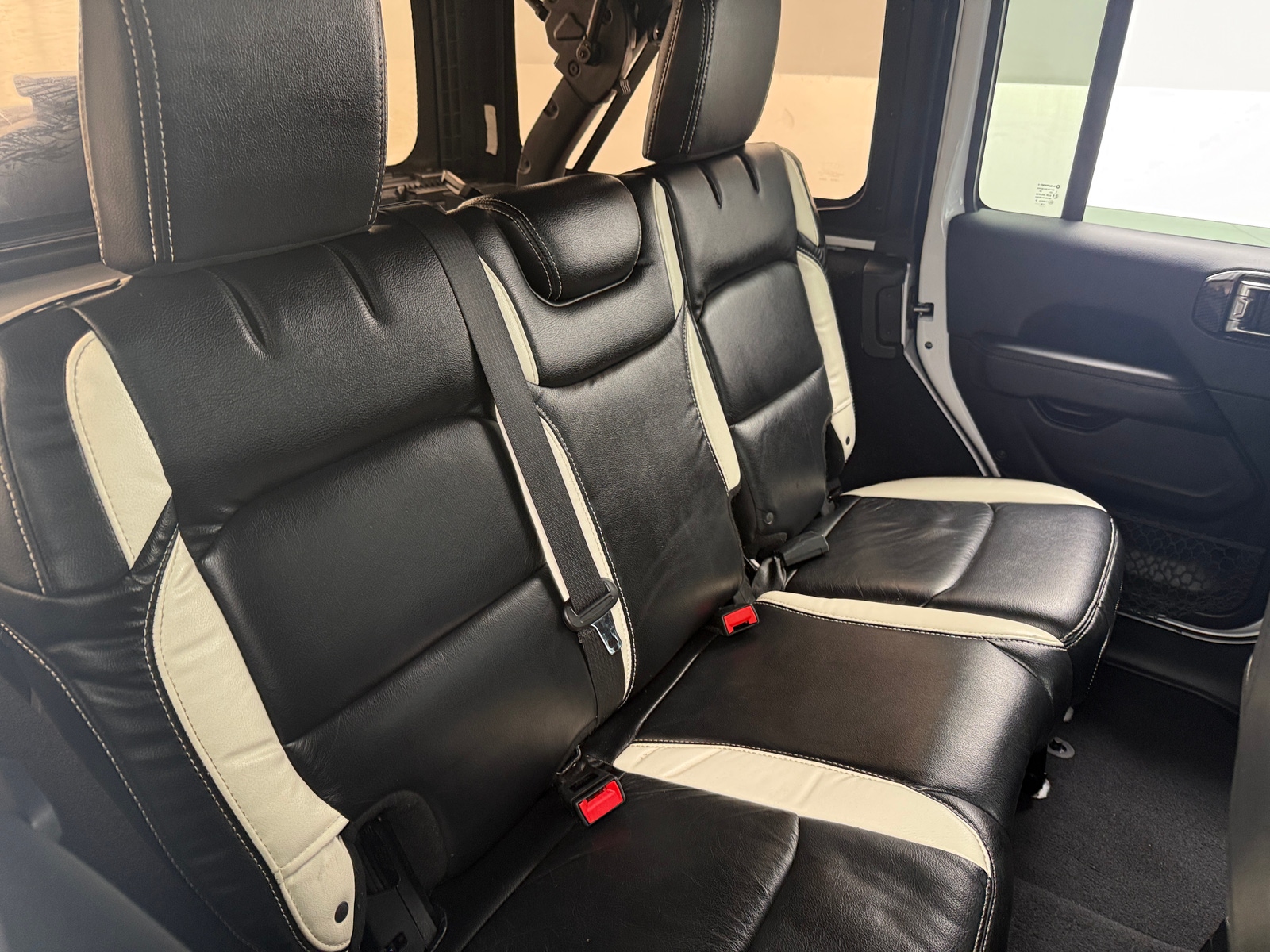 Thumbnail: 2018 Jeep Wrangler - 6