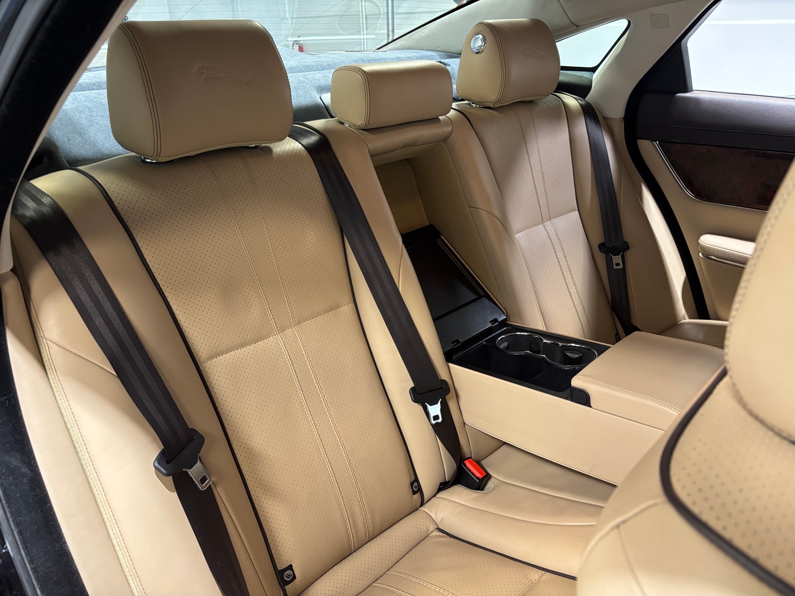 Thumbnail: 2017 Jaguar XJ - 5