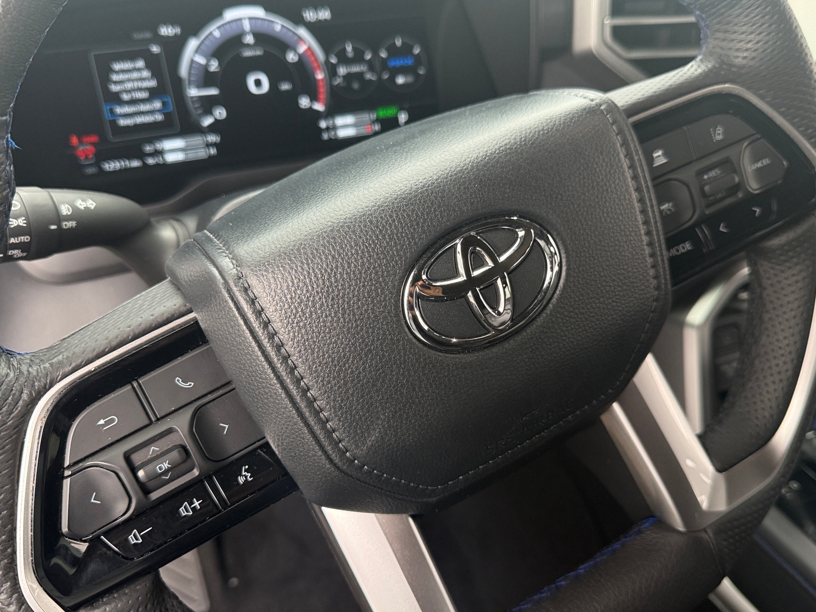 Thumbnail: 2024 Toyota Sequoia - 4