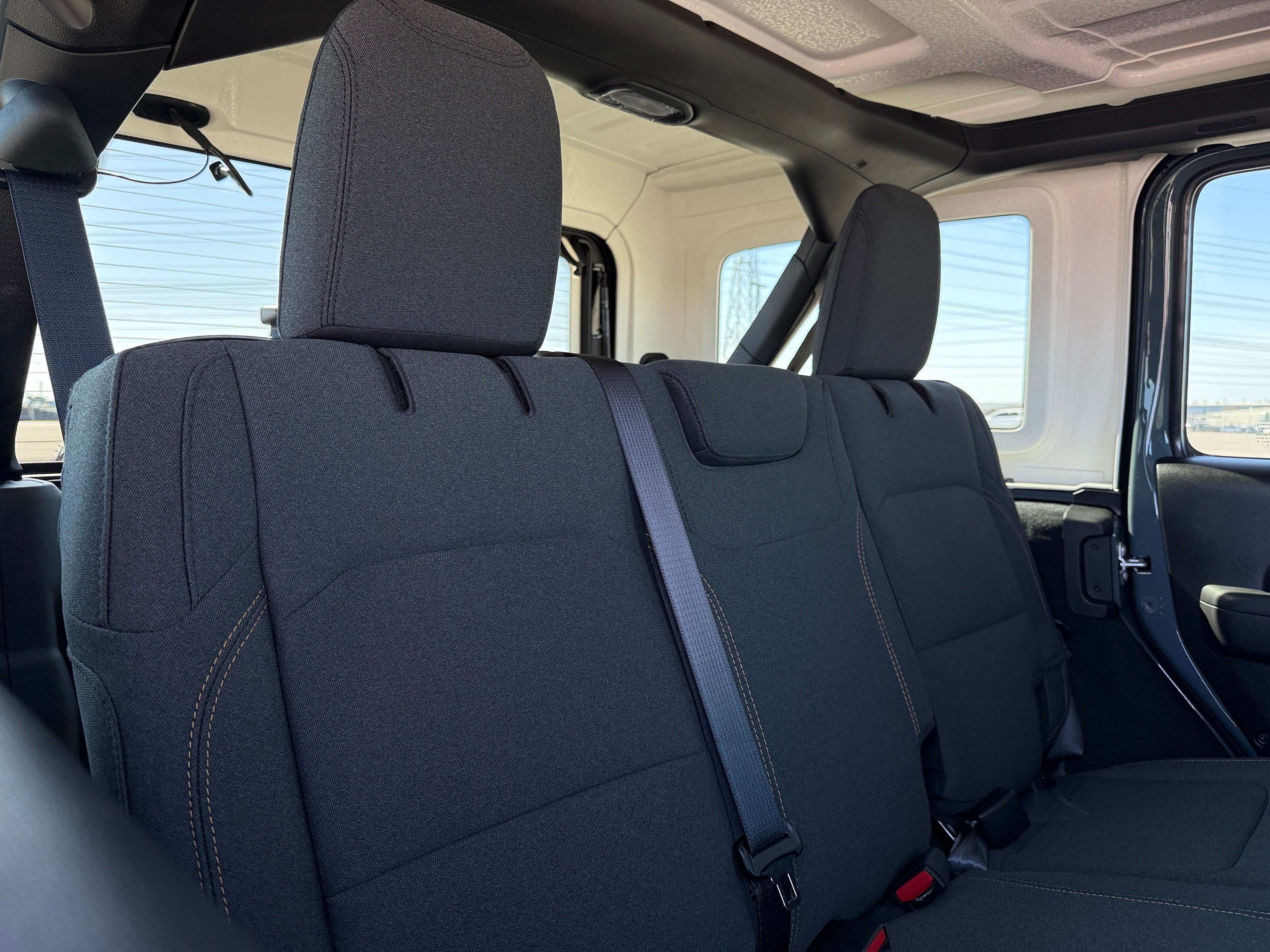 2026 Jeep Wrangler 4-Door Willys - Photo 4