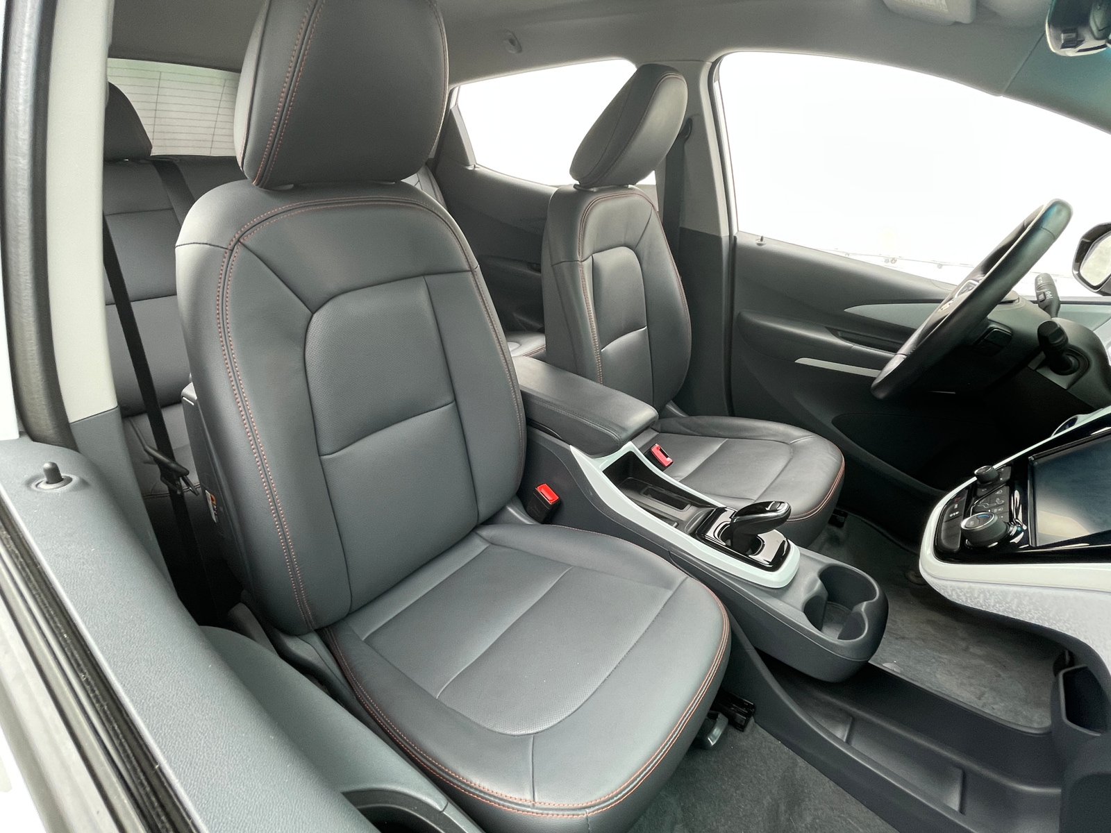 Thumbnail: 2020 Chevrolet Bolt EV - 2