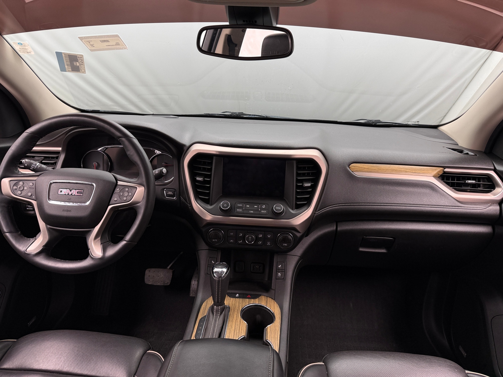 Thumbnail: 2017 GMC Acadia - 2