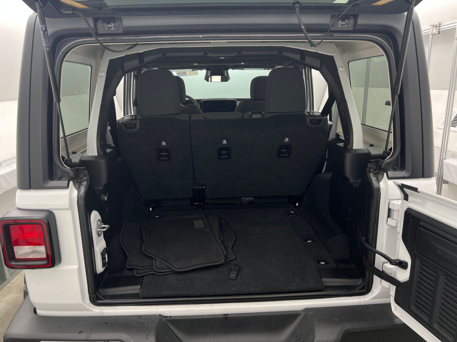 Thumbnail: 2025 Jeep Wrangler - 7